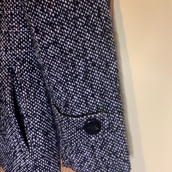 Tweed hoodie Pea Coat with spare buttons - Picture 3 of 8